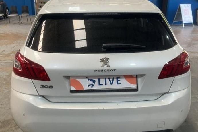 Usado Peugeot 308 Allure 120 CV (88 kW) 2014