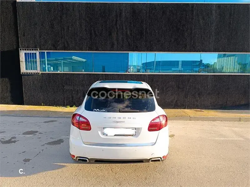 Usado Porsche Cayenne 240 CV (176 kW) 2012 Blanco SUV
