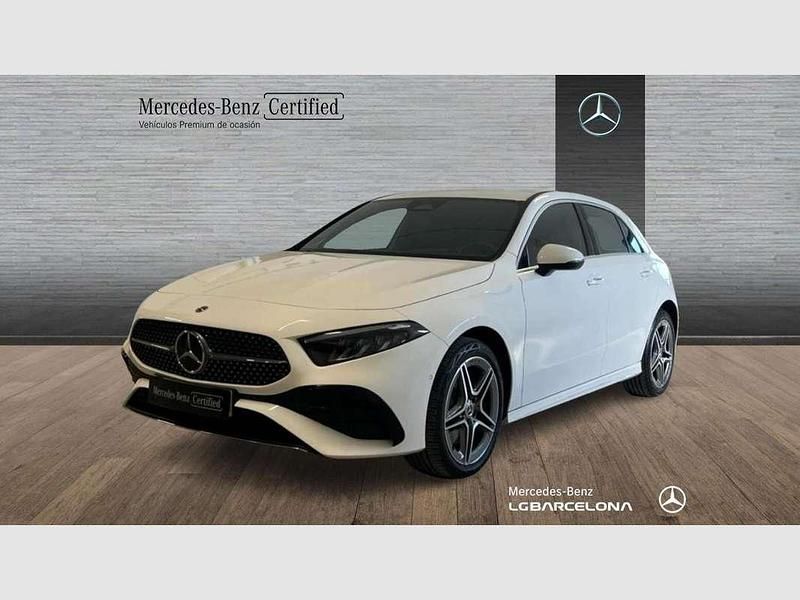 Blanco polar Usado 2023 Mercedes A250 AMG line Berlina | 35.900 € (Precio justo) - Imagen 1/4