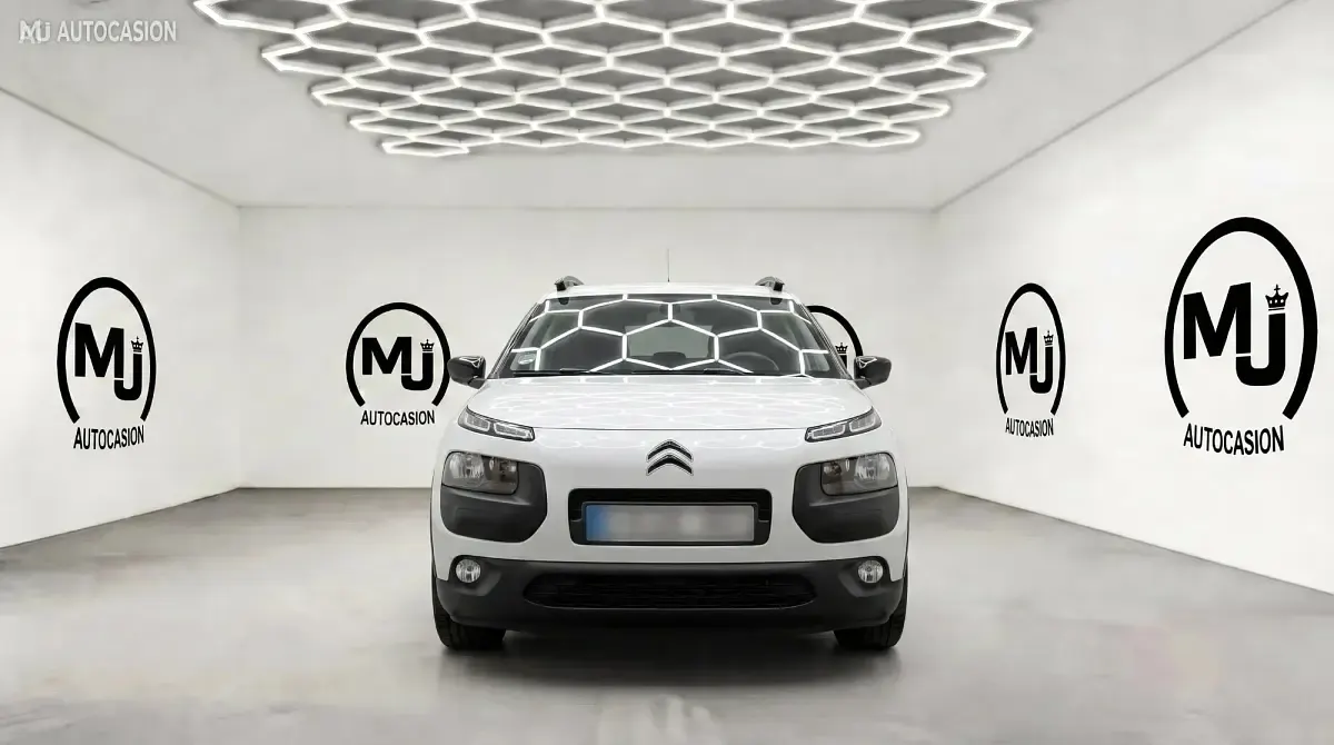 Usado Citroën C4 Cactus Feel 110 CV (80 kW) 2015 Blanco Utilitario