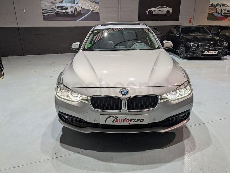 Usado BMW 318 Comfort Edition 150 CV (110 kW) 2018 Gris / plata Familiar
