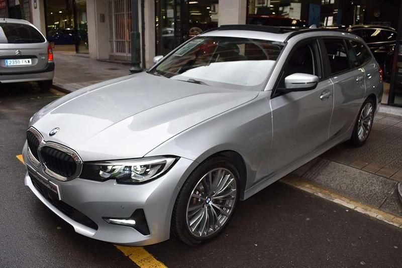 Gris Usado 2020 BMW 330 Executive Familiar | 37.998 € (Precio justo) - Imagen 1/4