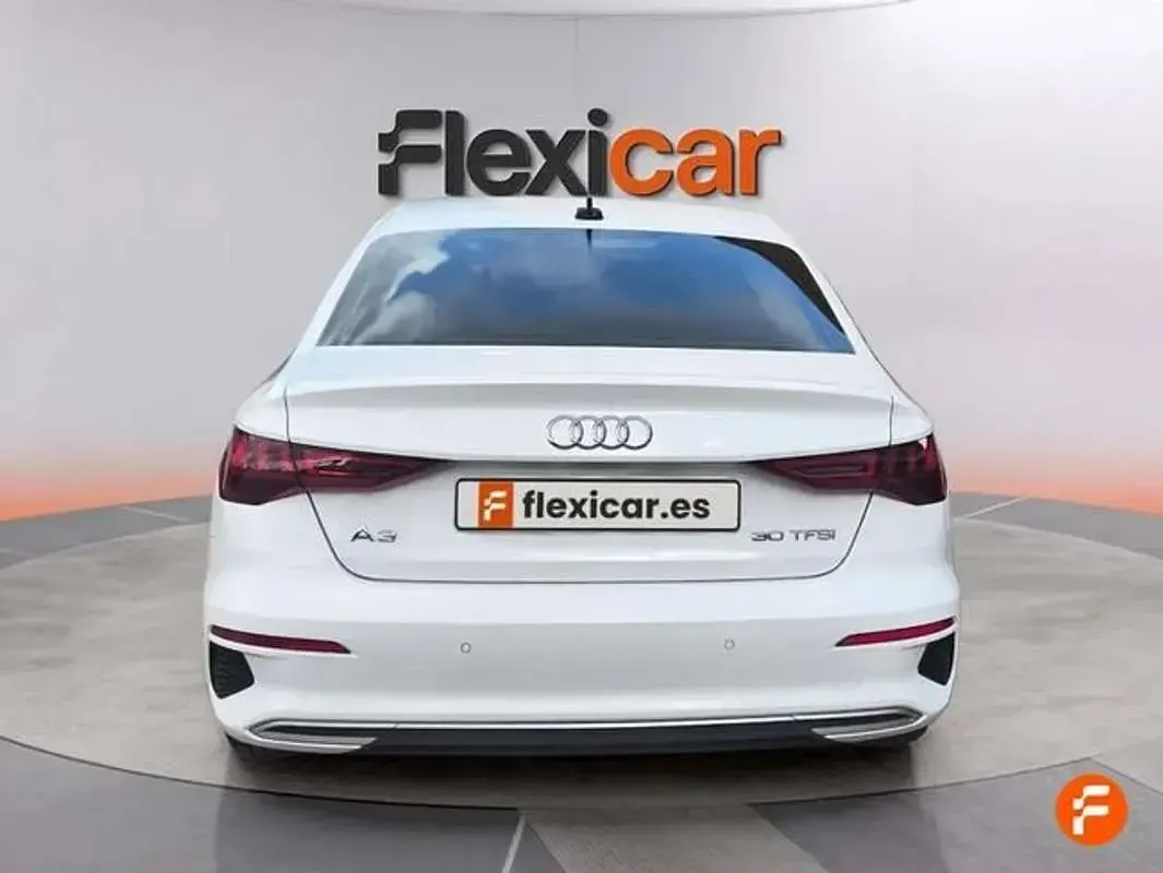 Usado Audi A3 Sportback 110 CV (80 kW) 2021 Negro Utilitario