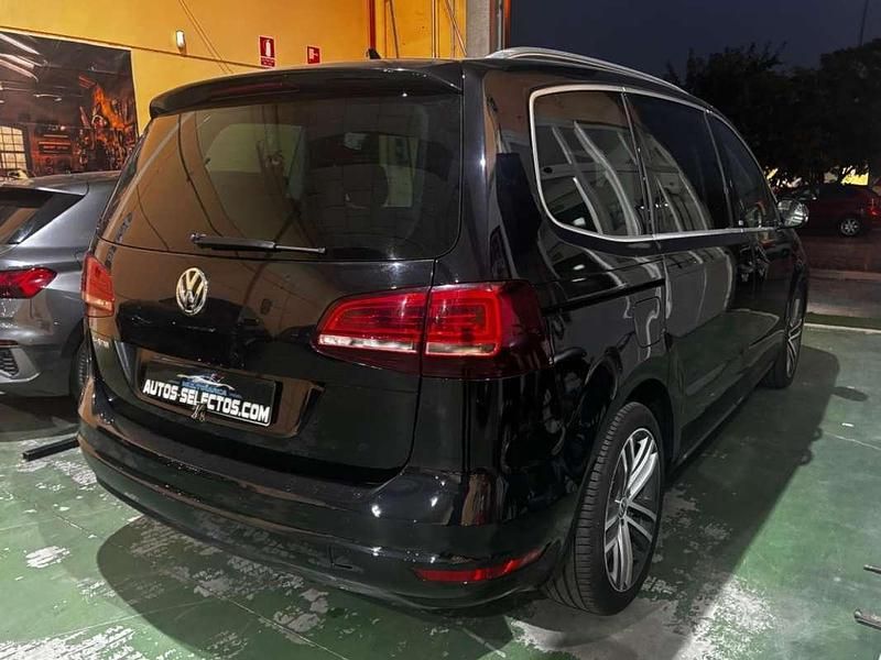 Usado VW Sharan Sport 150 CV (110 kW) 2019 Negro Monovolumen