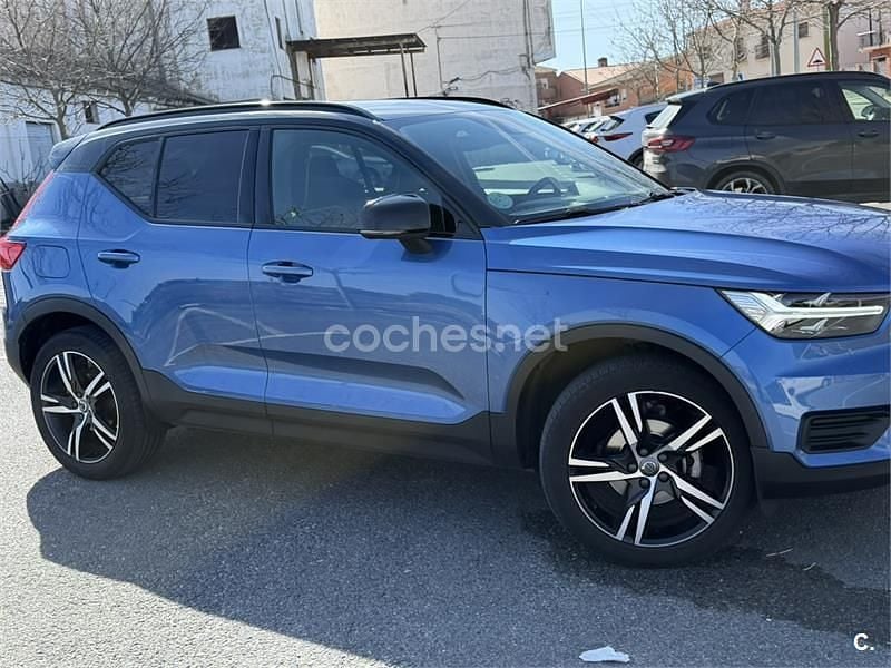 Usado Volvo XC40 R-Design 150 CV (110 kW) 2020 Azul SUV