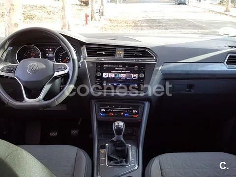 Usado VW Tiguan Life 150 CV (110 kW) 2021 Blanco SUV