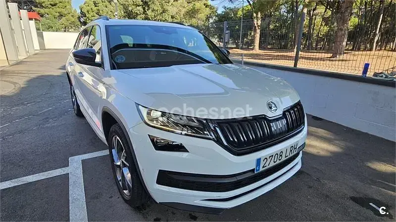Usado Skoda Kodiaq SportLine 150 CV (110 kW) 2021 Blanco SUV