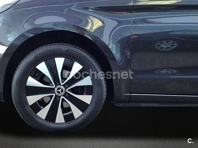 Usado Mercedes V220 163 CV (119 kW) 2022 Negro Monovolumen