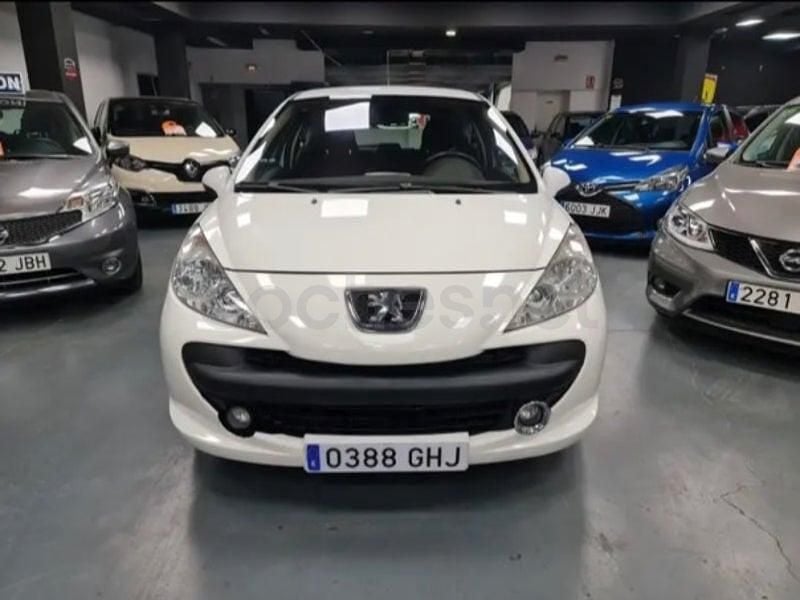 Usado Peugeot 207 Premium 90 CV (66 kW) 2008 Blanco Berlina