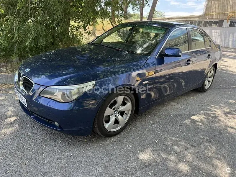 Usado BMW 530 Exclusive 231 CV (169 kW) 2005 Azul Berlina