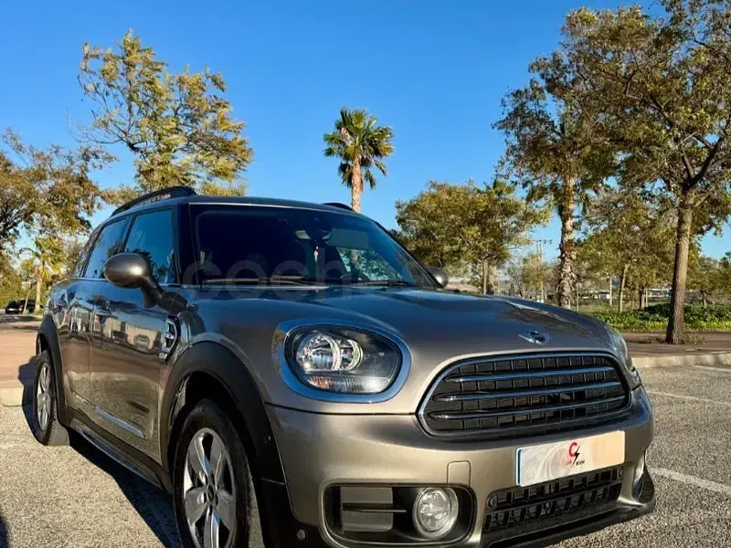 Usado Mini Cooper D Countryman 150 CV (110 kW) 2018 Gris / plata SUV