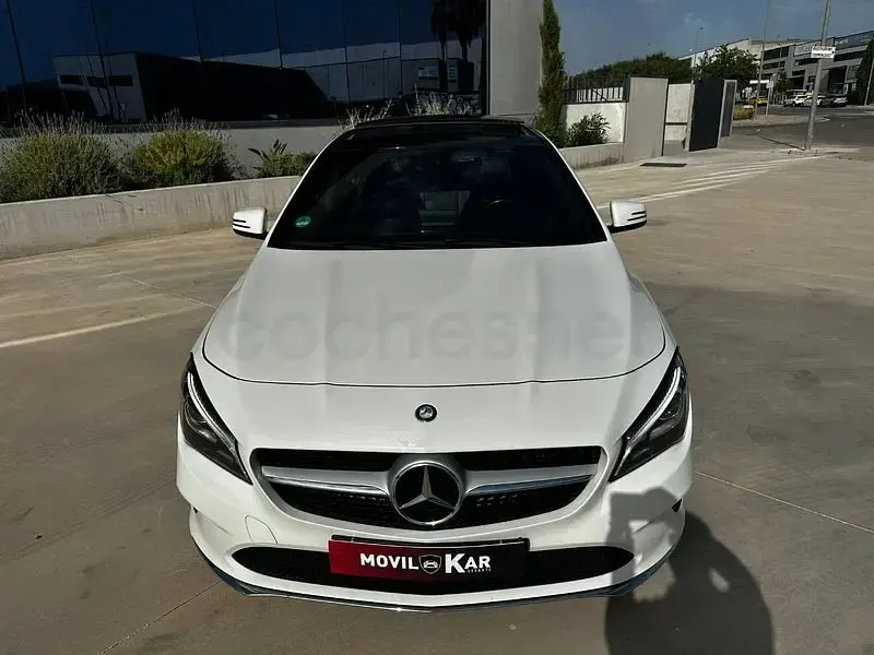 Usado Mercedes CLA200 Shooting Brake 136 CV (100 kW) 2017 Blanco Familiar