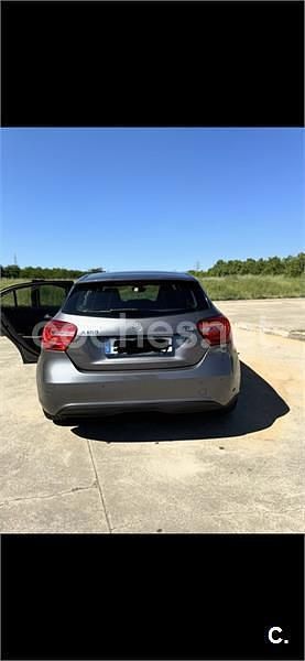 Begagnad Mercedes B180 109 HK (80 kW) 2015 Grå Minibuss