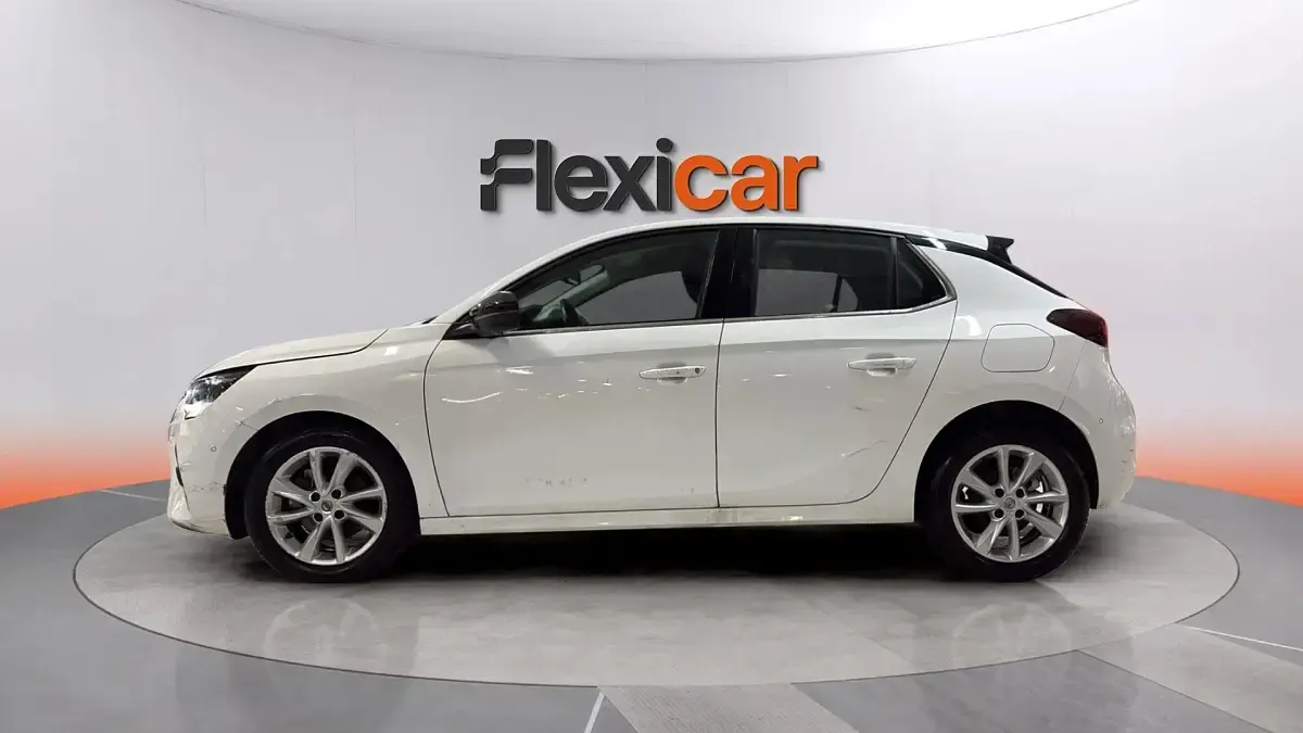 Usado Opel Corsa Elegance 101 CV (74 kW) 2021 Blanco Utilitario