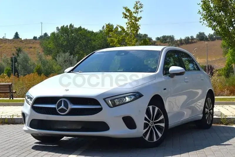Usado Mercedes A250 218 CV (160 kW) 2021 Blanco Berlina