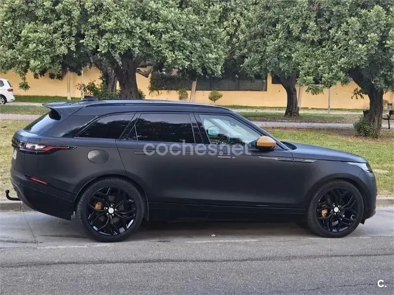 Usado Land Rover Range Rover Velar R-Dynamic 240 CV (176 kW) 2017 Negro SUV