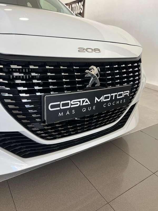 Usado Peugeot 208 Active 102 CV (75 kW) 2022 Blanco Utilitario