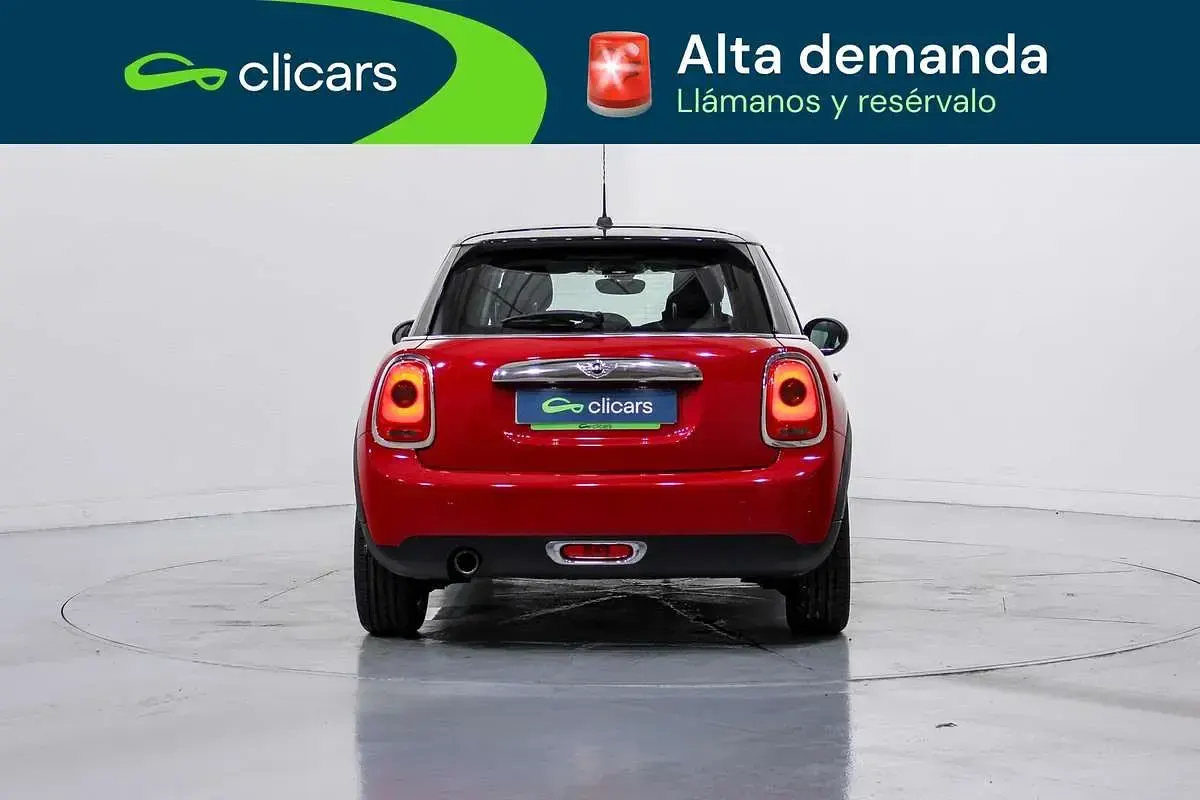 Usado Mini ONE 102 CV (75 kW) 2017 Rojo Utilitario