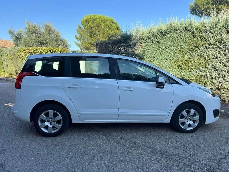 Usado Peugeot 5008 Access 131 HP (96 kW) 2015 Branco Monovolume