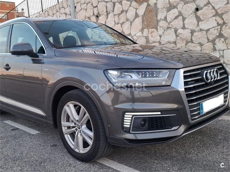 Gris / plata Usado 2018 Audi Q7 S-Line SUV | 33.000 € (Buen precio) - Imagen 1/4