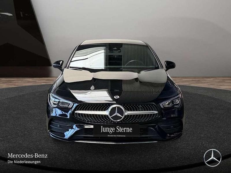 Usado Mercedes CLA200 AMG 150 CV (110 kW) 2022 Negro Berlina