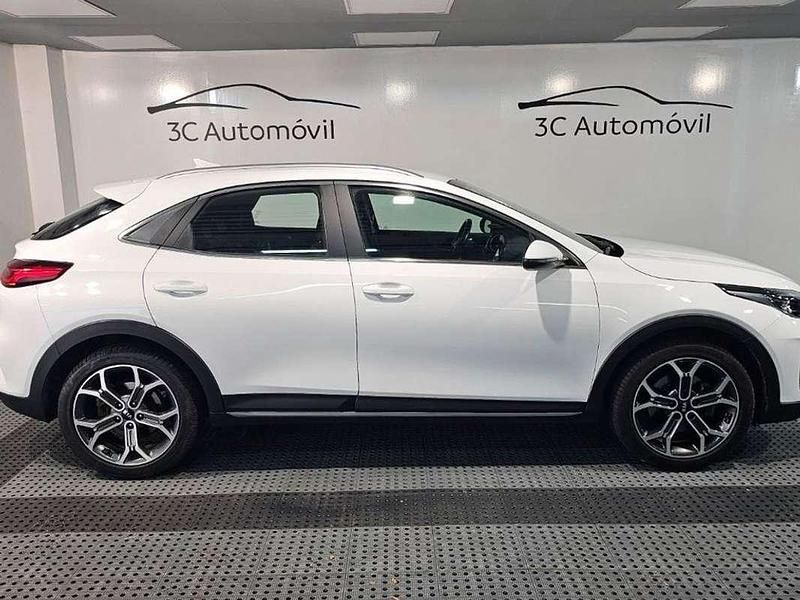 Usado Kia XCeed 120 CV (88 kW) 2020 Blanco SUV