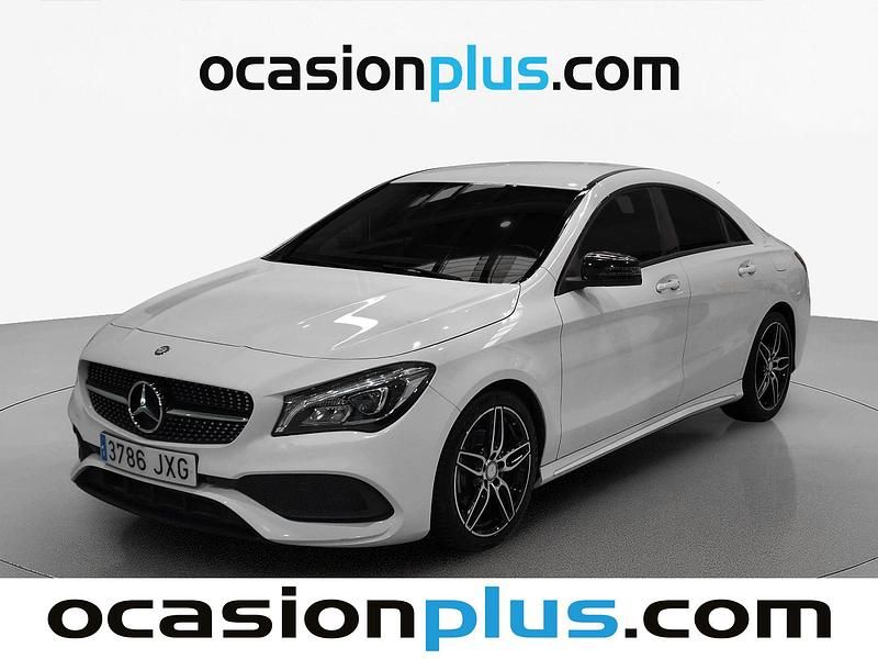 Usado Mercedes CLA200 AMG 156 HP (114 kW) 2017 Sedan