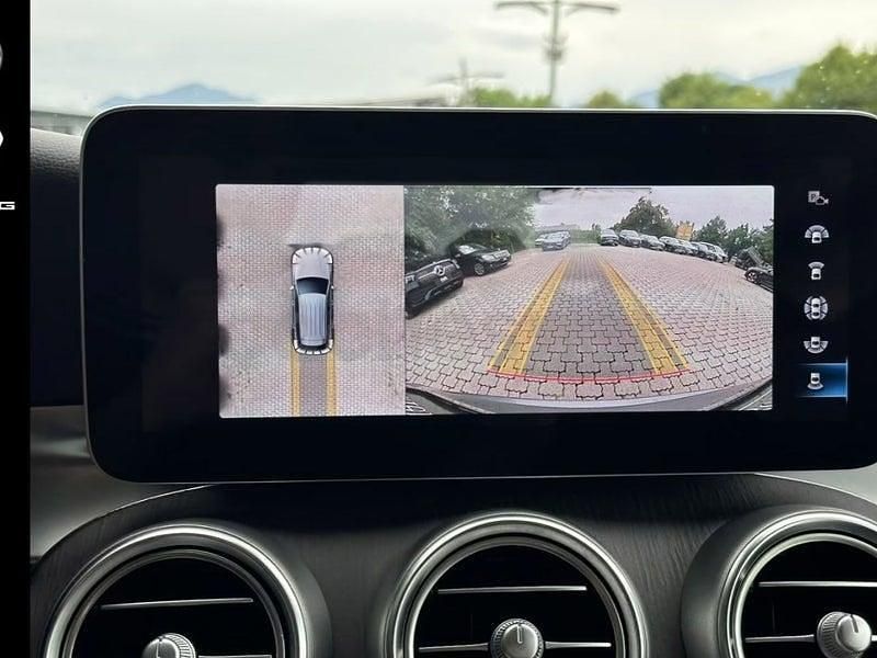 Usado Mercedes GLC300e 320 CV (235 kW) 2022 Gris / plata SUV