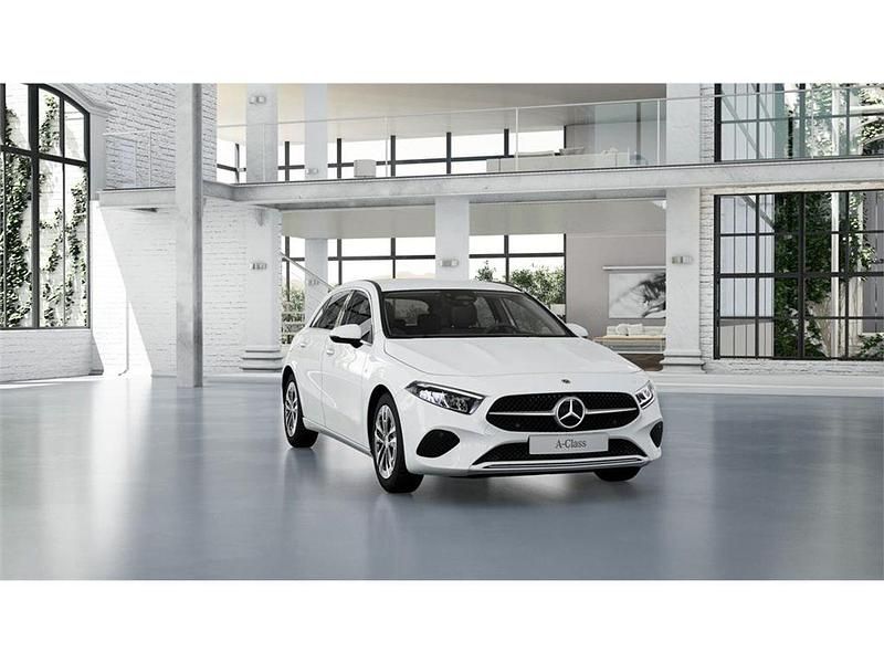 Usado Mercedes A250 217 CV (159 kW) 2024 Blanco Utilitario
