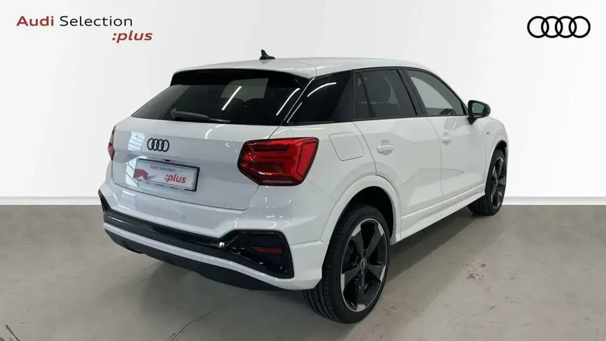 Usado Audi Q2 150 CV (110 kW) 2023 Blanco SUV