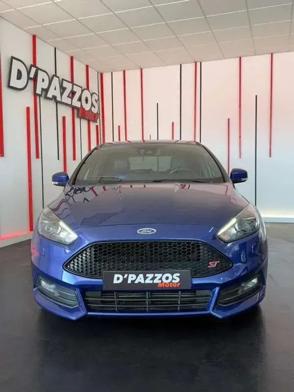 Usado Ford Focus ST 250 CV (183 kW) 2017 Azul Utilitario