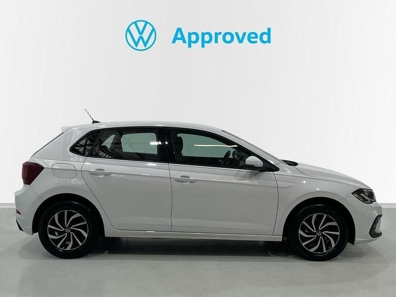 Usado VW Polo Life 95 CV (69 kW) 2022 Blanco Utilitario