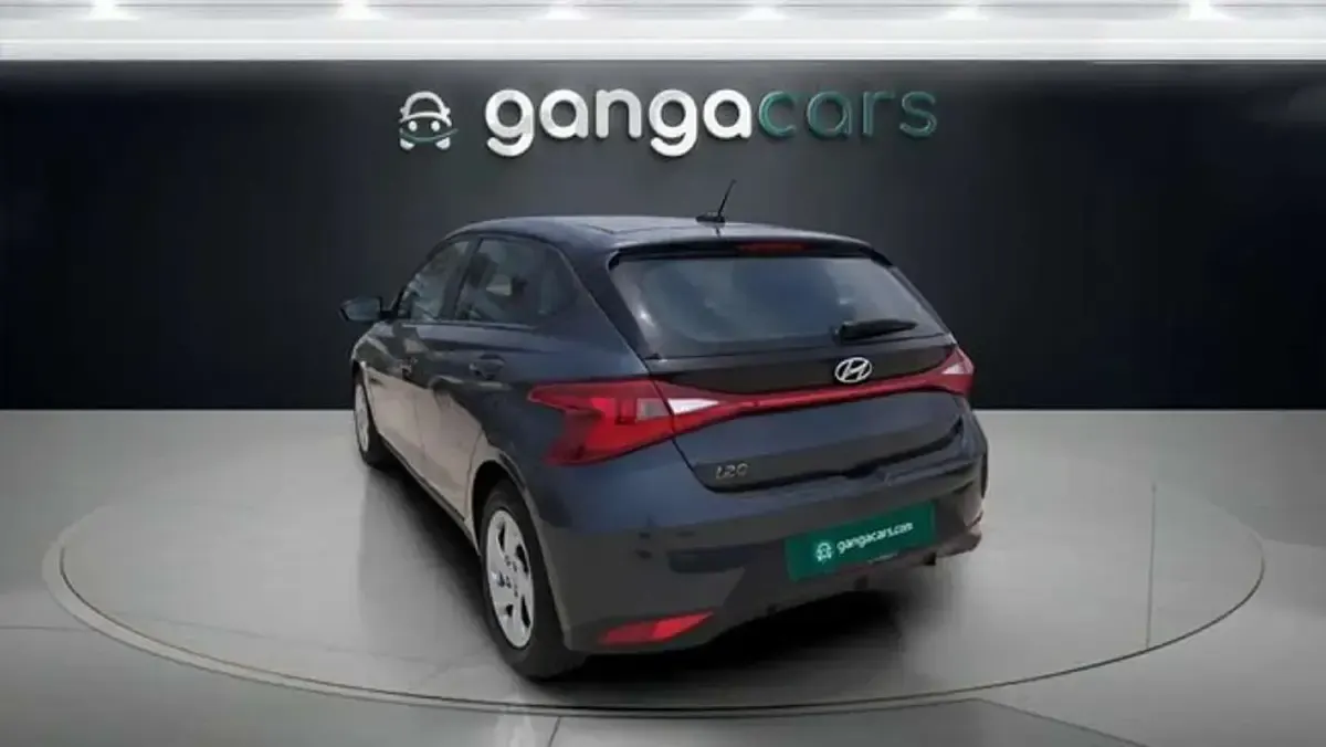 Usado Hyundai i20 84 CV (61 kW) 2023 Azul Utilitario