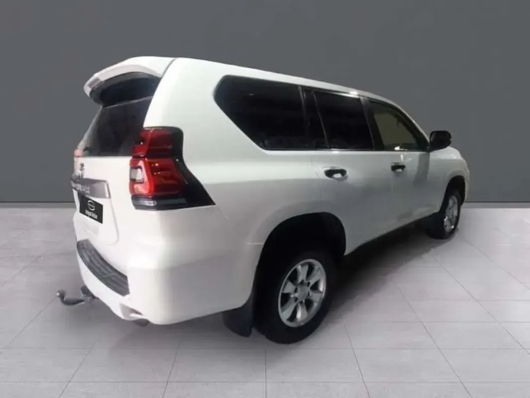 Usado Toyota Land Cruiser 177 CV (130 kW) 2018 Blanco SUV