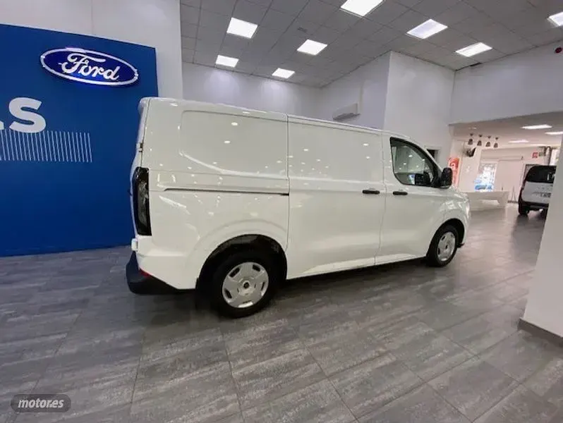 Usado Ford Transit Custom Trend 136 CV (100 kW) 2024 Blanco Van