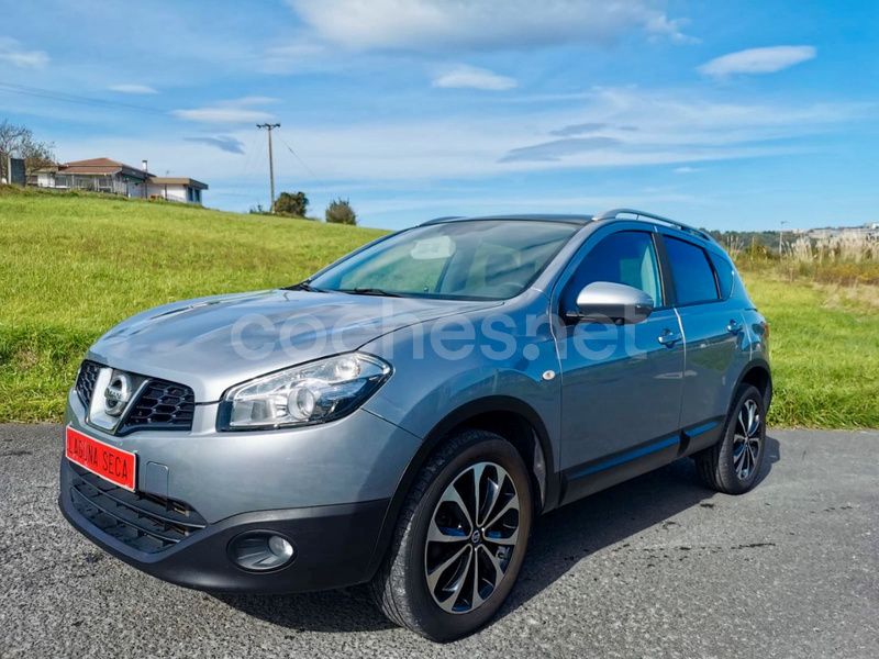Gris / plata Usado 2012 Nissan Qashqai Tekna SUV | 8990 € (Precio justo) - Imagen 1/4