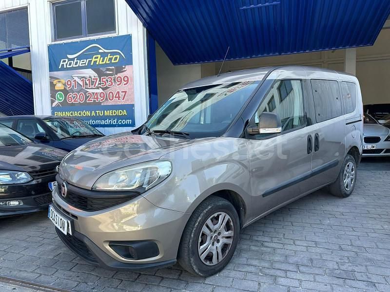 Usado Fiat Doblò Active 90 CV (66 kW) 2016 Gris / plata Monovolumen