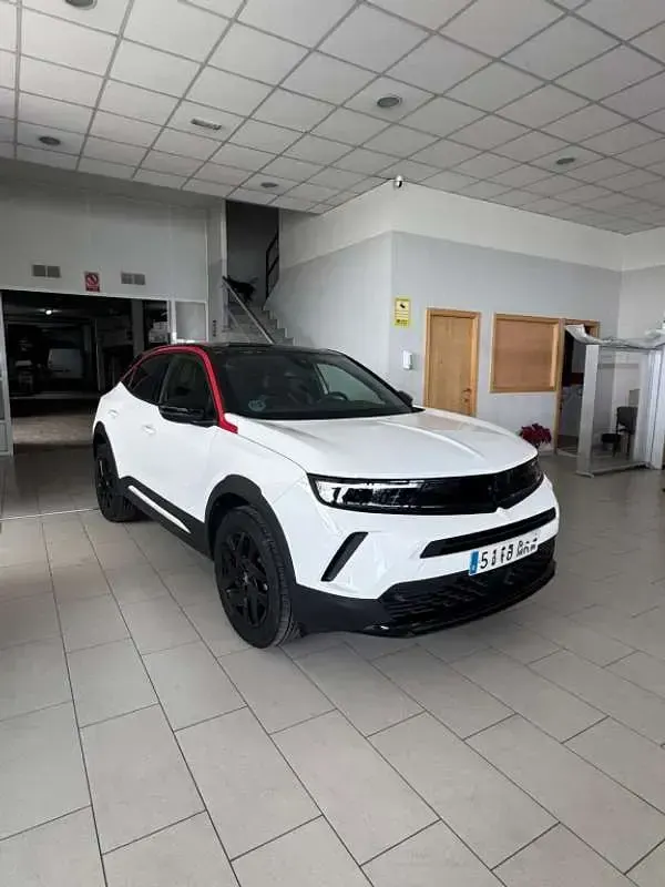 Usado Opel Mokka S 136 CV (100 kW) 2023 Blanco SUV