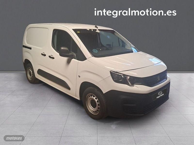 Usado Peugeot Partner 102 CV (75 kW) 2022 Blanco Monovolumen