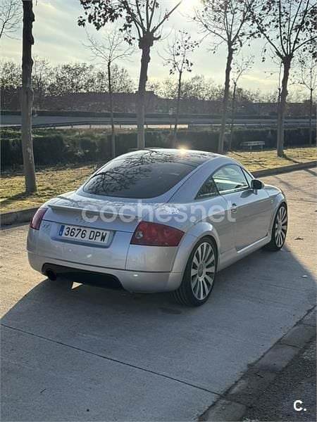 Usado Audi TT 180 CV (132 kW) 2000 Gris / plata Coupe