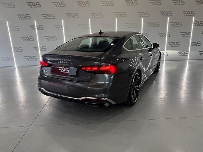Usado Audi A5 Sportback Advanced Plus 204 CV (150 kW) 2023 Gris / plata Utilitario