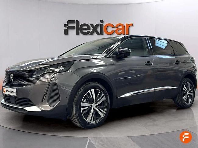Usado Peugeot 5008 Allure 130 CV (95 kW) 2022 Gris SUV