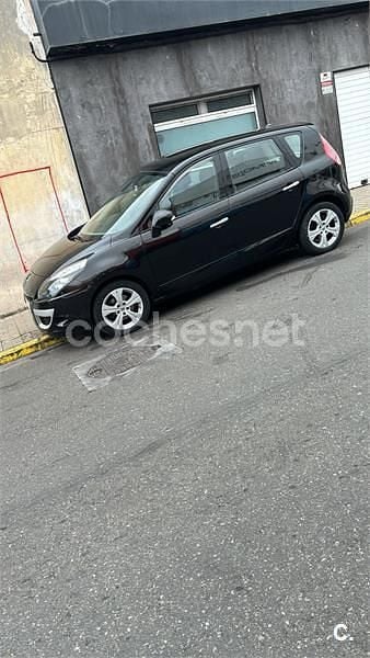 Negro Usado 2010 Renault Scénic III Dynamique Monovolumen | 2500 € (Super precio) - Imagen 1/1