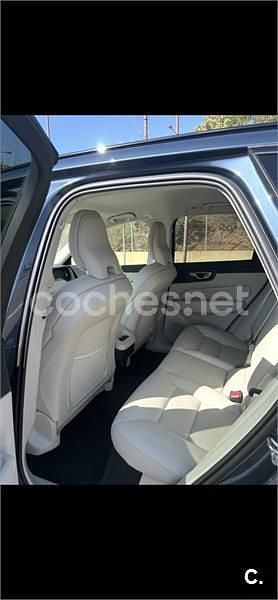 Usado Volvo XC60 Plus 197 CV (144 kW) 2023 Azul SUV