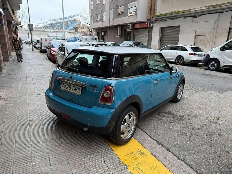 Usado Mini ONE 95 CV (69 kW) 2009 Azul Utilitario