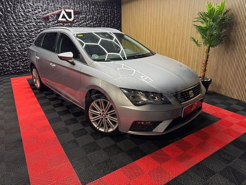 Begagnad Seat Leon XCELLENCE 150 HK (110 kW) 2020 Grå Kombi