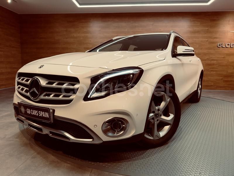 Usado Mercedes GLA180 122 CV (89 kW) 2018 Blanco SUV