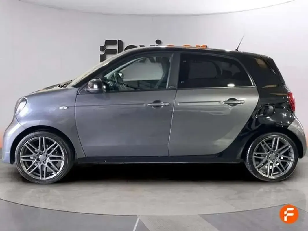 Usado Smart ForFour Brabus 109 CV (80 kW) 2018 Gris Utilitario