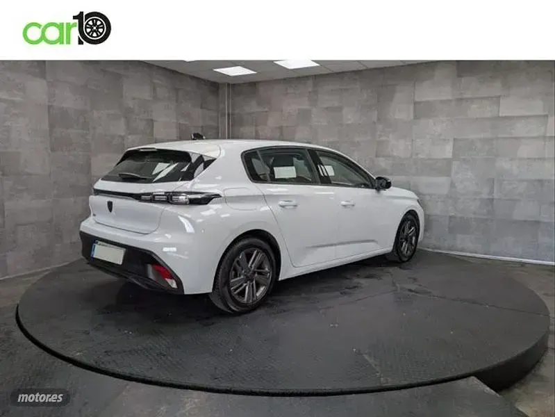 Usado Peugeot 308 Active 130 CV (95 kW) 2022 Blanco Berlina