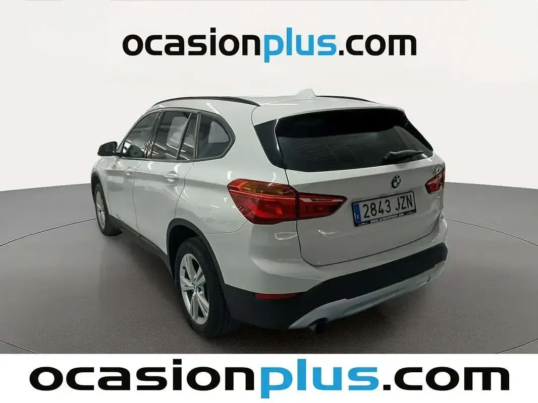 Usado BMW X1 136 CV (100 kW) 2017 Blanco SUV